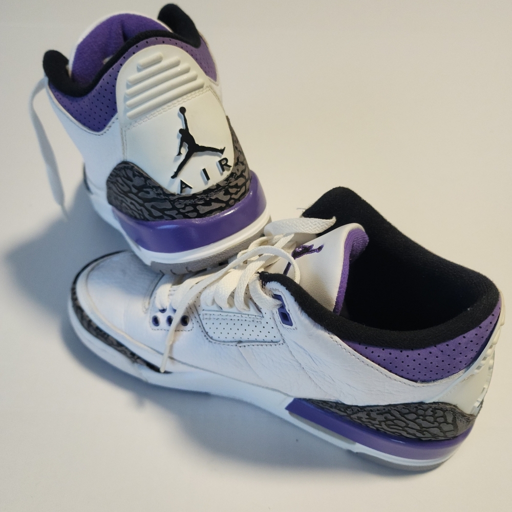 Air Jordan 3 Retro "Dark Iris", Size 7Y